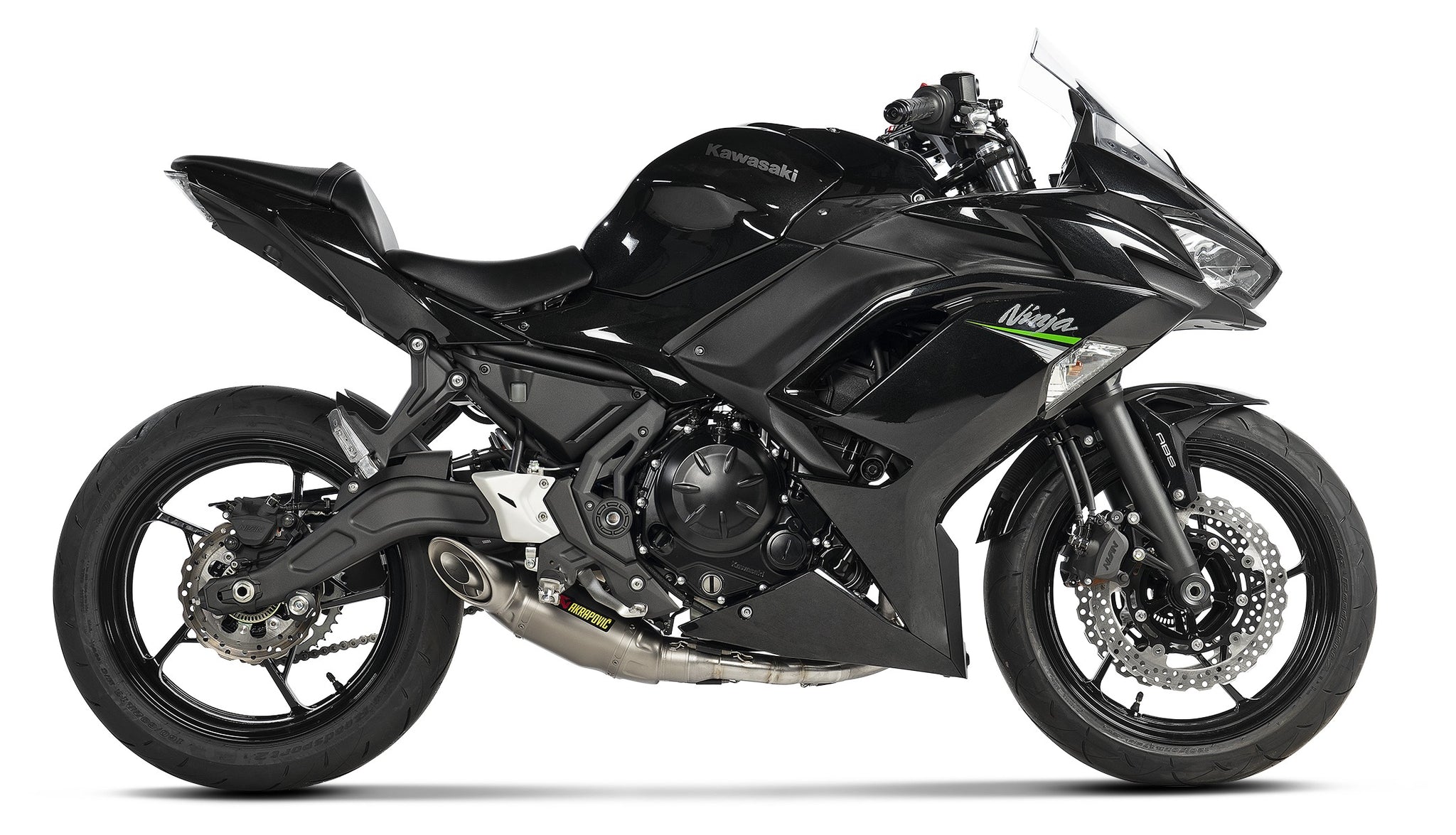 Sistemas de escape Akrapovic Racing para Kawasaki Ninja 650 / Z 650 2021-2026
