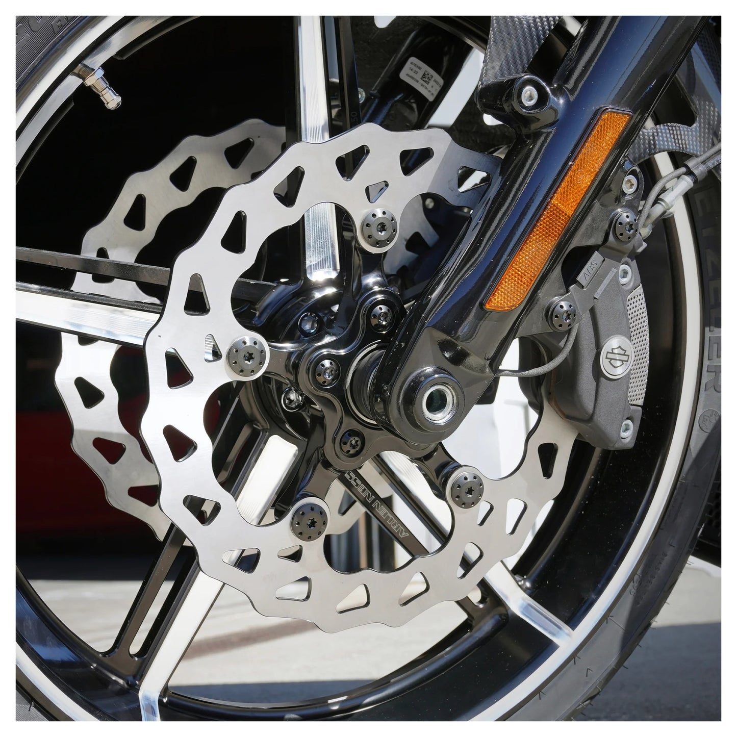 Rotor de freno delantero Arlen Ness Rotator II de 320 mm para Harley Touring/Pan America 2021-2026