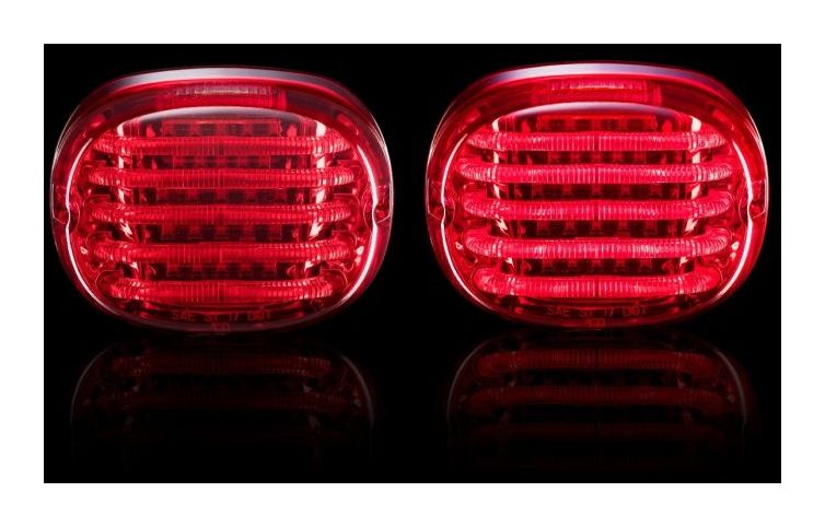 Luz trasera LED ProBEAM Squareback de Custom Dynamics para Harley