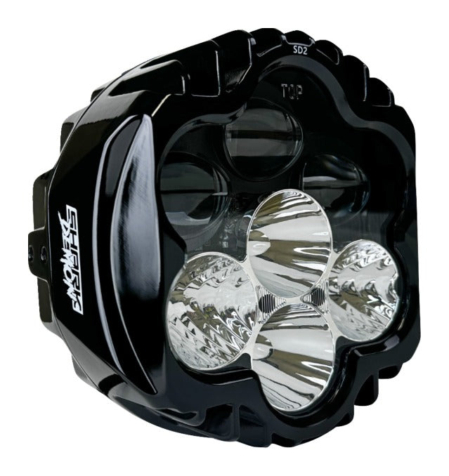 Faro delantero Shark Demon 2 de Custom Dynamics para Harley Low Rider ST 2022-2026