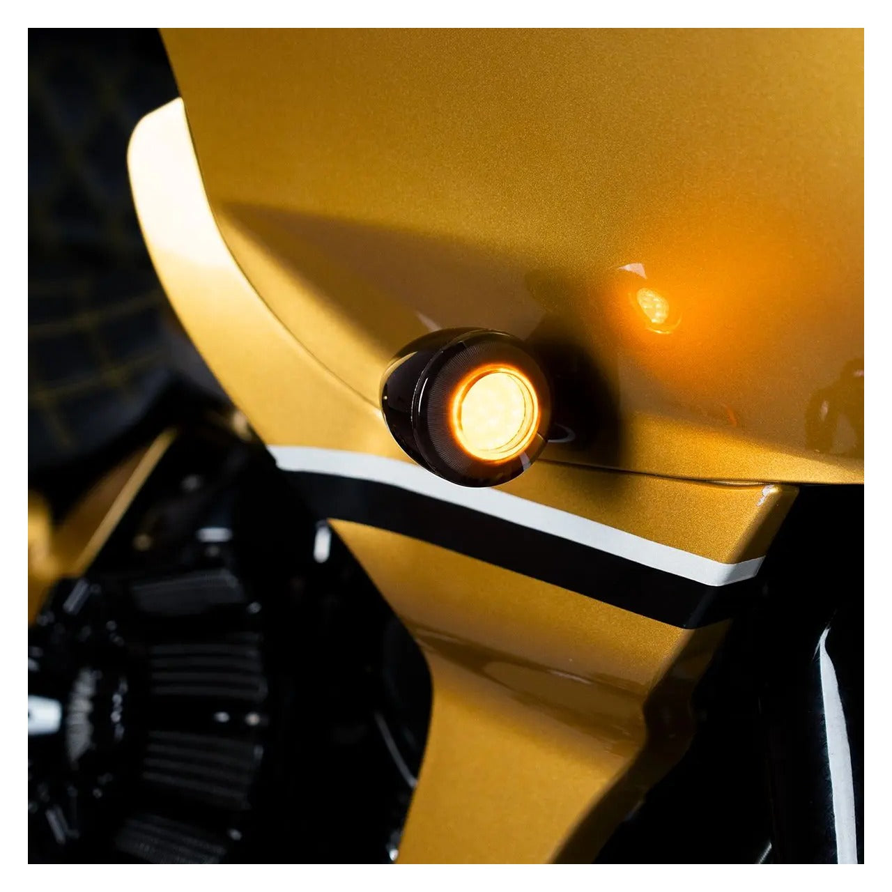 Insertos de intermitentes delanteros LED estilo bala Halomaker de HogWorkz para Harley 2000-2025