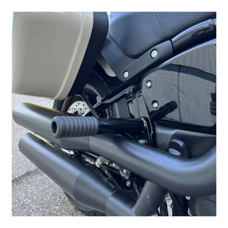 Deslizador de marco de barra de protección para reposapiés de pasajero HogWorkz para Harley Low Rider / Street Bob 2018-2026