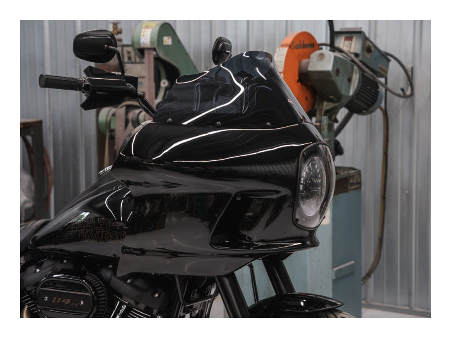 Kit de carenado estilo FXRP de Klock Werks para Harley
