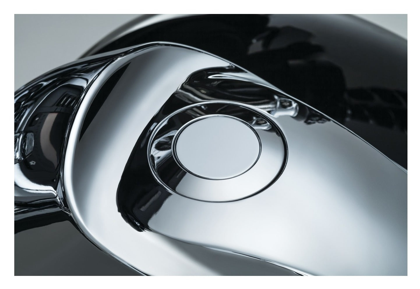 Tapón de gasolina ventilado emergente Kuryakyn para Harley