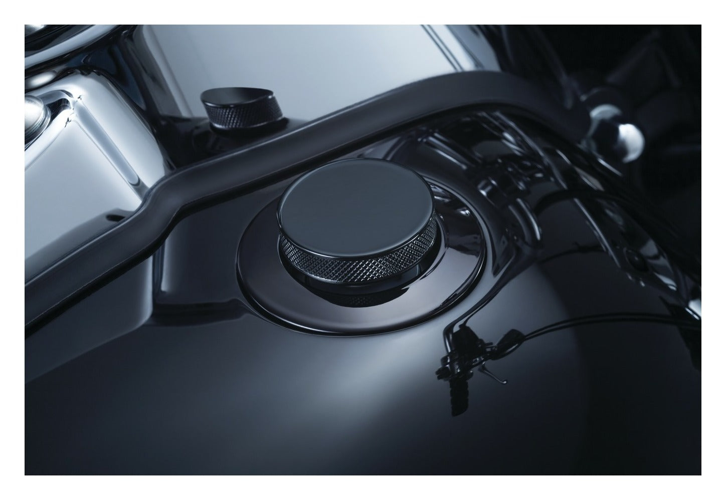 Tapón de gasolina ventilado emergente Kuryakyn para Harley