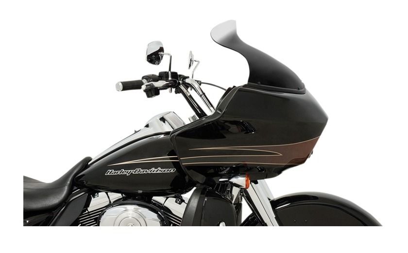 Parabrisas con alerón Memphis Shades para Harley Road Glide