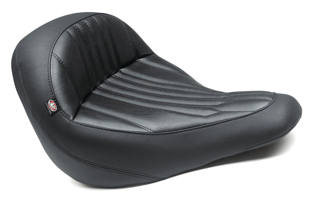 Asiento individual Mustang Standard Touring con puntada de daga para Harley Softail Low Rider / Sport Glide 2018-2026