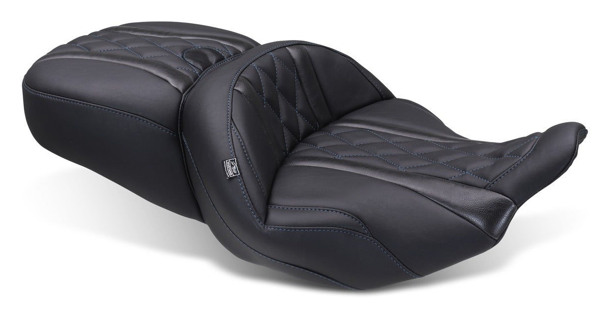 Asiento doble de una pieza Mustang Super Touring Deluxe Diamond para Harley FLHX/FLTRX 2023-2026