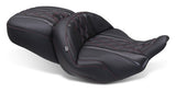 Asiento doble de una pieza Mustang Super Touring Deluxe Diamond para Harley FLHX/FLTRX 2023-2026