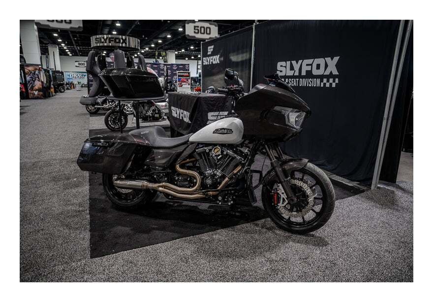 Tubos de empuje de fibra de carbono SlyFox Performance para Harley Milwaukee-Eight (2017-2026)