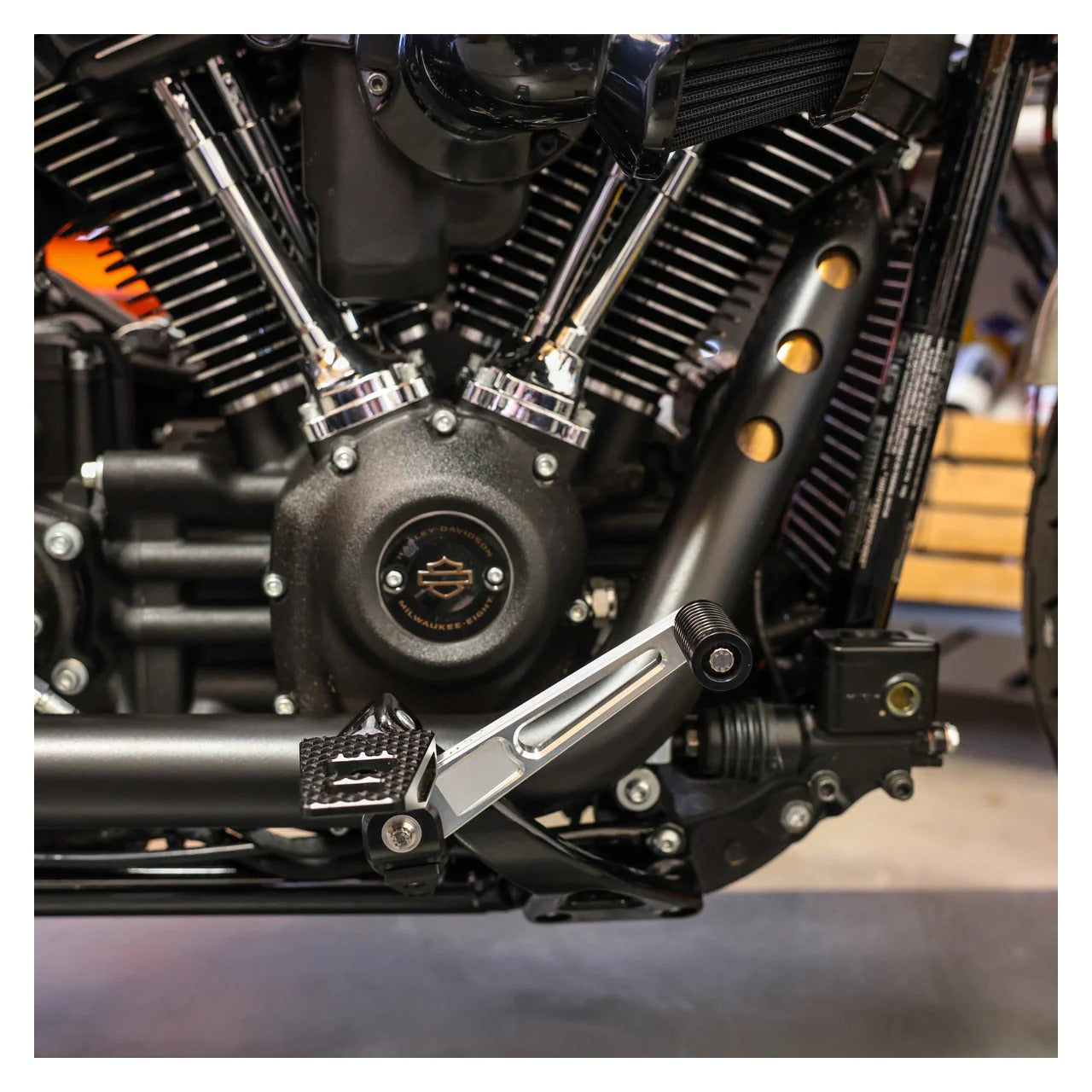Brazo de freno Thrashin Supply Billet para Harley Softail 2018-2026