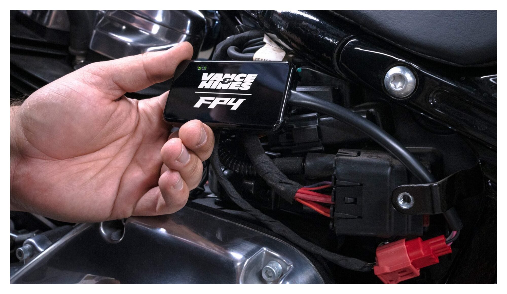 Sintonizador de ECU Vance & Hines Fuelpak FP4 para Harley Pan America 2021-2023