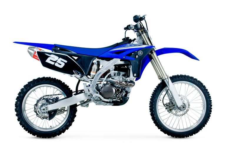 Escape deslizante Yoshimura RS-2